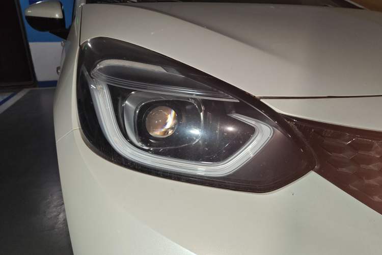 Used Honda LIFE 2023 1.5L CVT SPORT Exciting Edition Right Front Headlight