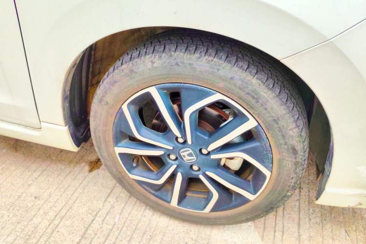 Used Honda LIFE 2023 1.5L CVT SPO-SS Dynamic Edition Right Front Wheel Hub