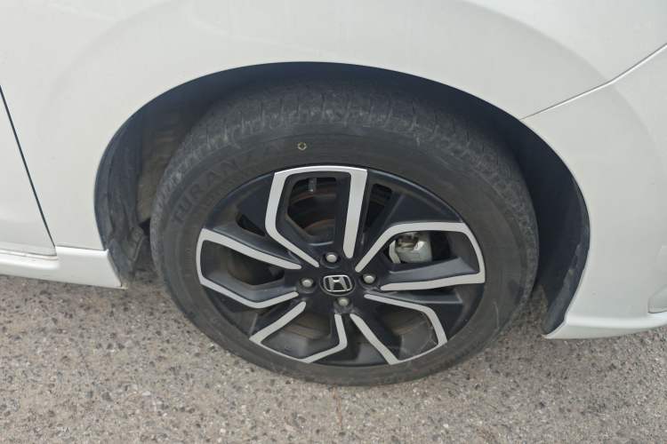 Used Honda LIFE 2023 1.5L CVT SPORT Exciting Edition Right Front Wheel Hub