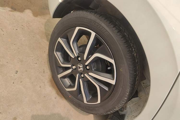 Used Honda LIFE 2023 1.5L CVT SPORT Exciting Edition Right Rear Wheel Hub