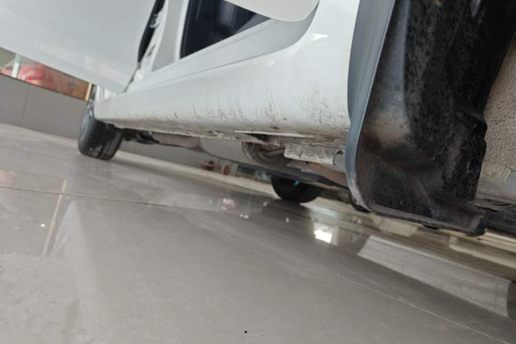 Used Honda LIFE 2023 1.5L CVT SPORT Exciting Edition Right Side Sill