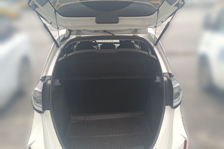 Used Honda LIFE 2023 1.5L CVT SPORT Exciting Edition Trunk