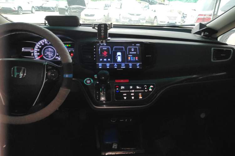 Used Honda Odyssey 2015 Updated Version 2.4L Smart Edition Audio And AC Panel