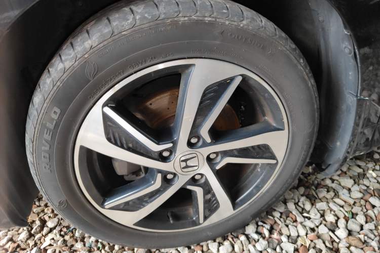 Used Honda Odyssey 2015 Updated Version 2.4L Smart Edition Exterior 7