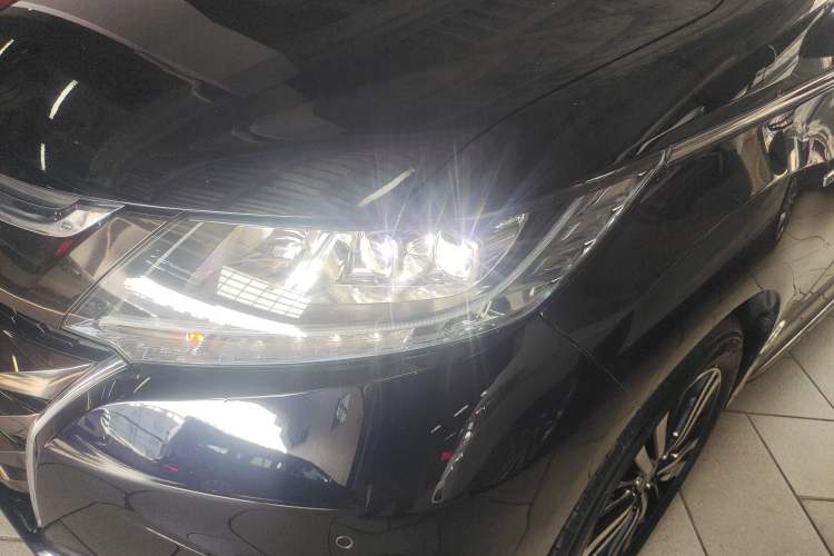 Used Honda Odyssey 2019 2.0L Rui·Zhi Zhen Edition Left Front Headlight