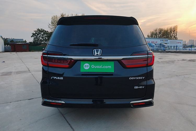 Used Honda Odyssey 2024 2.0L eHEV Sharp & Smart Edition Exterior 4