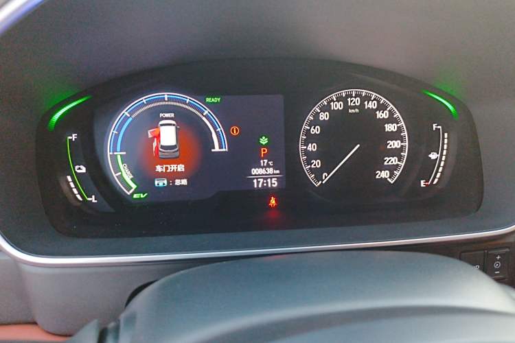 Used Honda Odyssey 2024 2.0L eHEV Sharp & Smart Edition Odometer Close Up