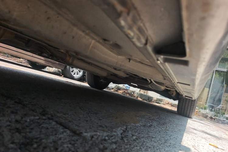 Used Honda Odyssey 2005 2.4L Comfort Edition Chassis Front Left