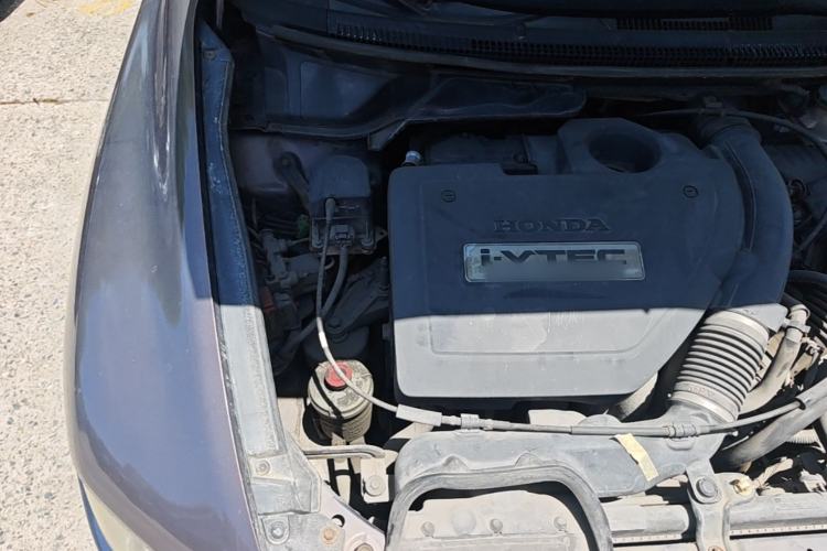 Used Honda Odyssey 2005 2.4L Comfort Edition Engine Bay Right
