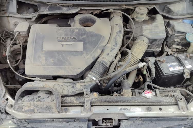 Used Honda Odyssey 2005 2.4L Comfort Edition Engine Bay