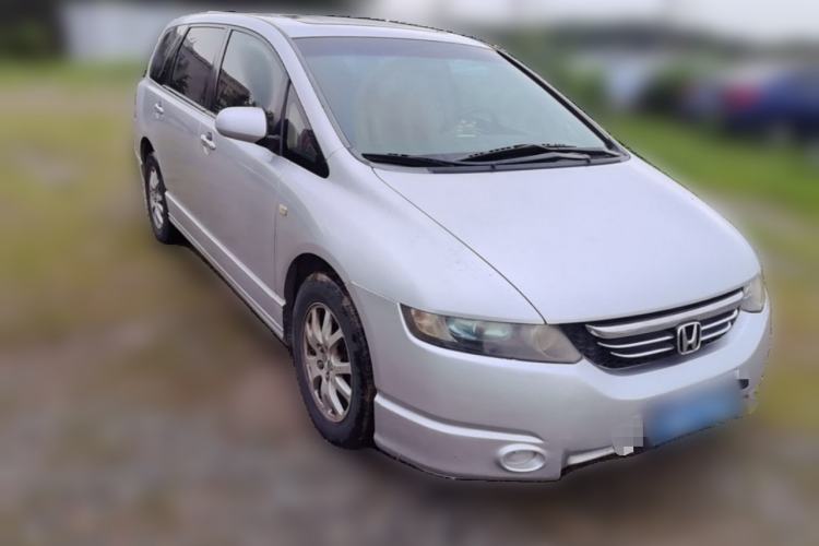 Used Honda Odyssey 2005 2.4L Comfort Edition Front Right 45 Deg