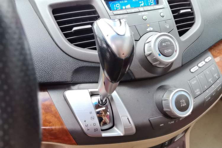 Used Honda Odyssey 2005 2.4L Comfort Edition Gear Lever