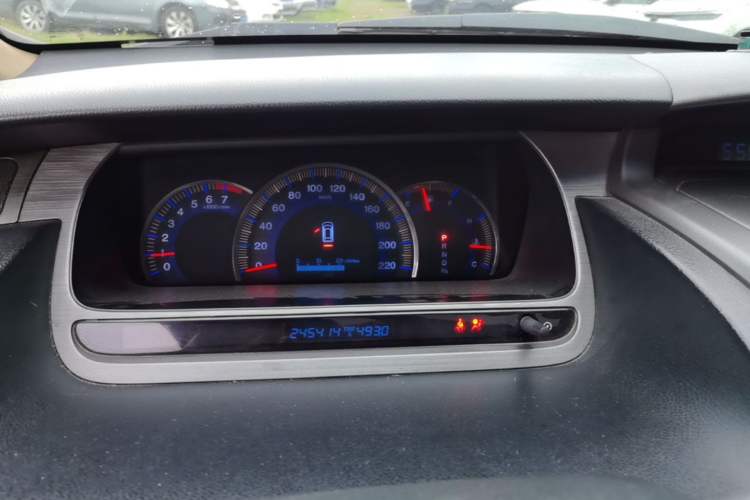 Used Honda Odyssey 2005 2.4L Comfort Edition Instrument Cluster