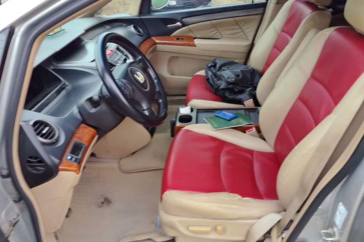 Used Honda Odyssey 2005 2.4L Comfort Edition Left Front Seat