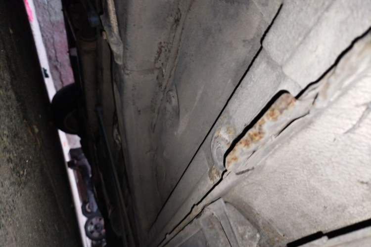 Used Honda Odyssey 2005 2.4L Comfort Edition Chassis Front Left