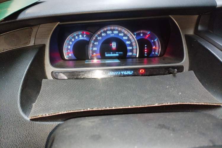 Used Honda Odyssey 2005 2.4L Comfort Edition Instrument Cluster