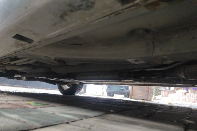Used Honda Odyssey 2005 2.4L Comfort Edition Chassis Front Right