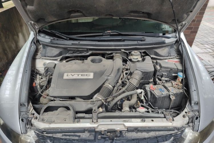 Used Honda Odyssey 2005 2.4L Comfort Edition Engine Bay