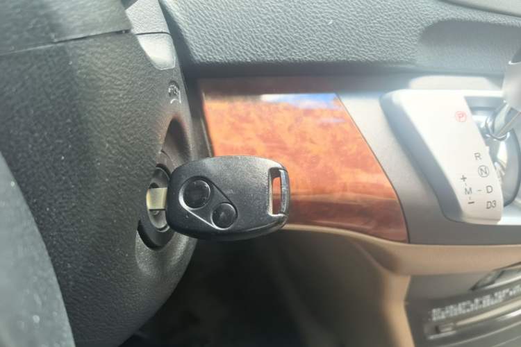 Used Honda Odyssey 2005 2.4L Comfort Edition Vehicle Key