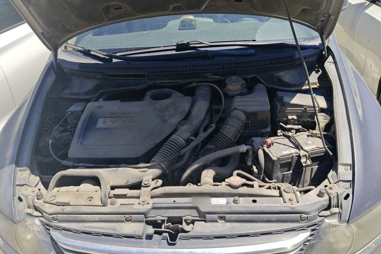 Used Honda Odyssey 2006 2.4L base model Engine Bay