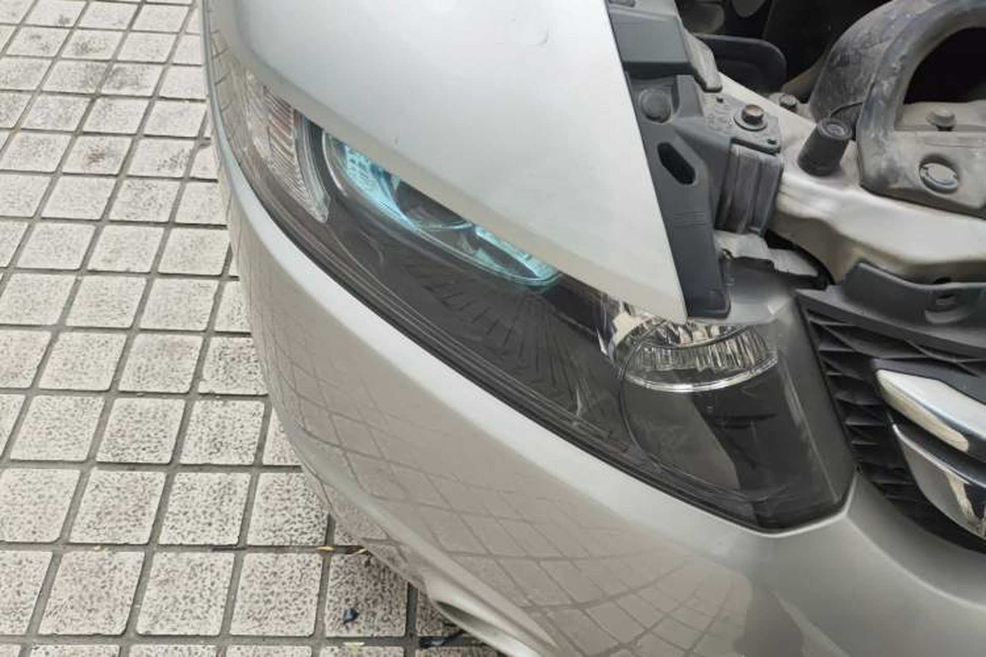 Used Honda Odyssey 2007 2.4L Luxury Edition Right Front Headlight