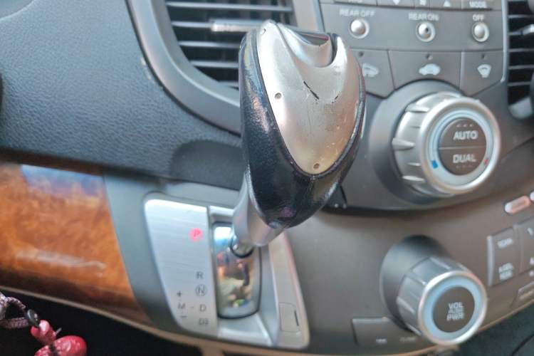Used Honda Odyssey 2008 2.4L Comfort Edition Gear Lever