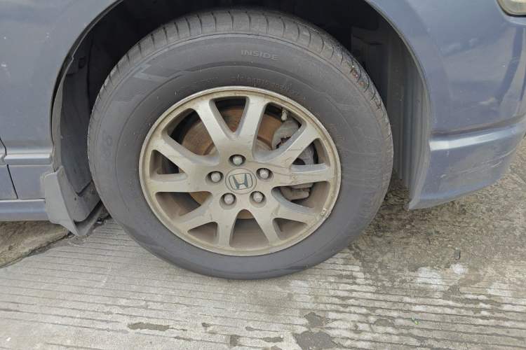 Used Honda Odyssey 2008 2.4L Comfort Edition Right Front Wheel Hub