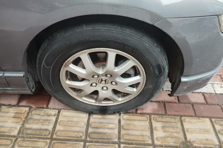 Used Honda Odyssey 2008 2.4L standard version Right Front Wheel Hub