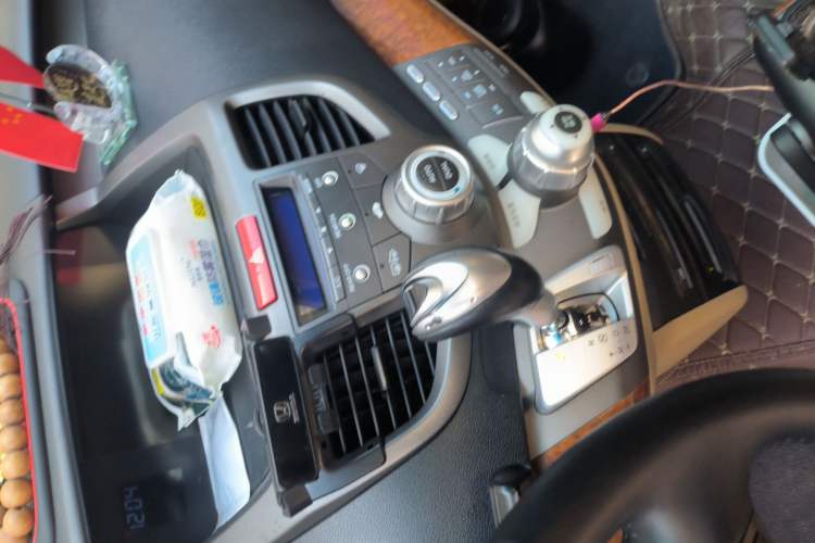 Used Honda Odyssey 2008 2.4L Comfort Edition Audio And AC Panel