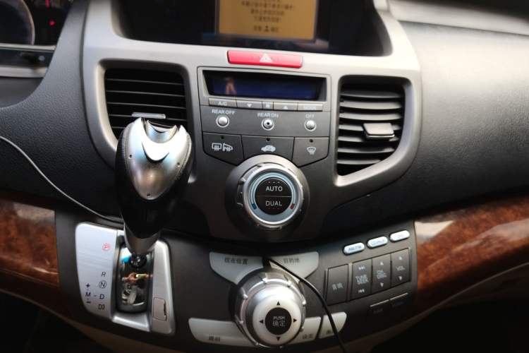 Used Honda Odyssey 2008 2.4L Comfort Edition Audio And AC Panel