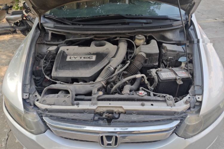 Used Honda Odyssey 2008 2.4L Comfort Edition Engine Bay