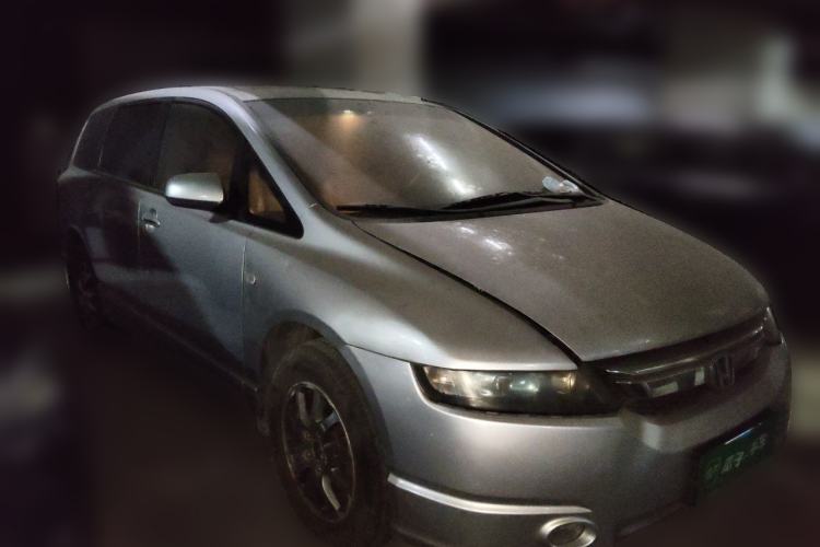 Used Honda Odyssey 2008 2.4L Luxury Edition Front Right 45 Deg
