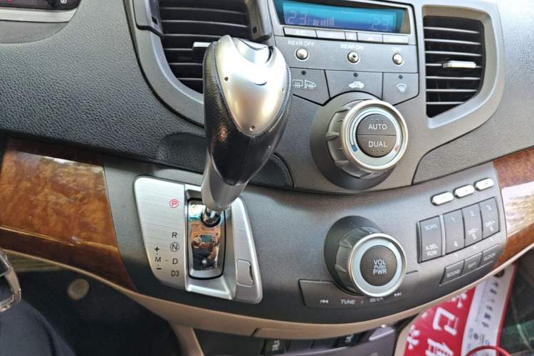 Used Honda Odyssey 2008 2.4L Comfort Edition Gear Lever