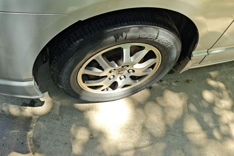 Used Honda Odyssey 2008 2.4L Comfort Edition Left Front Wheel Hub