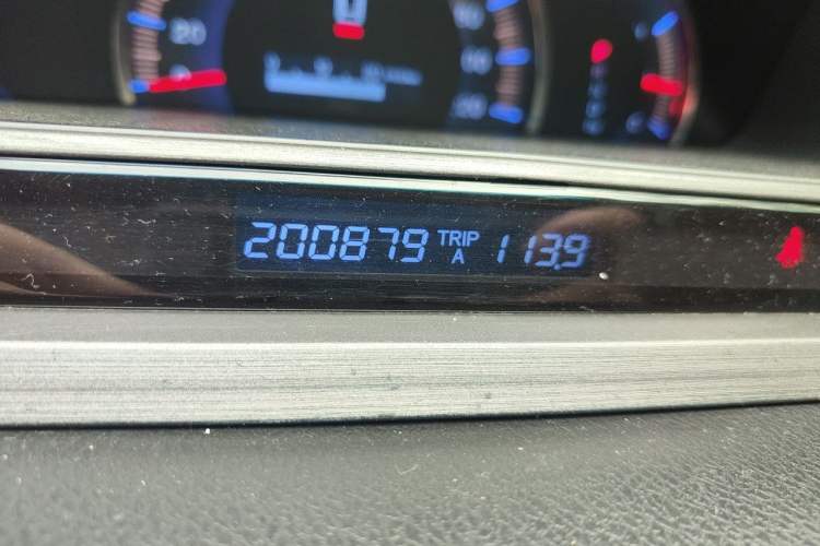 Used Honda Odyssey 2008 2.4L Luxury Edition Odometer Close Up