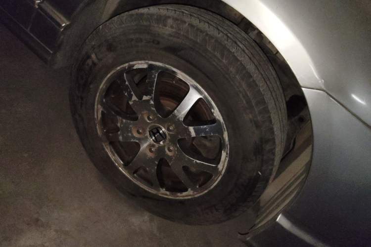 Used Honda Odyssey 2008 2.4L Luxury Edition Right Front Wheel Hub