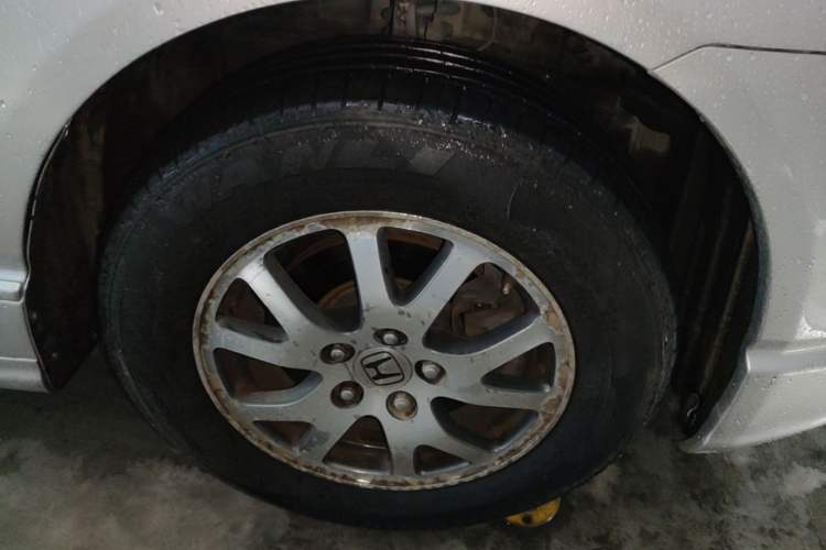 Used Honda Odyssey 2008 2.4L Comfort Edition Right Front Wheel Hub