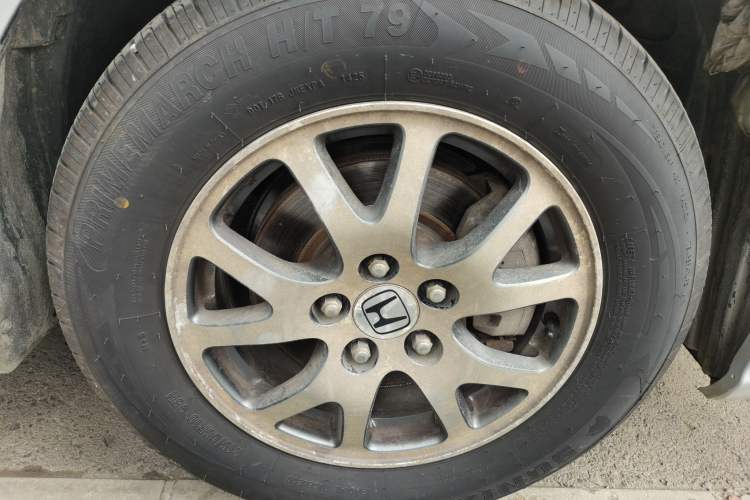 Used Honda Odyssey 2008 2.4L Comfort Edition Right Front Wheel Hub