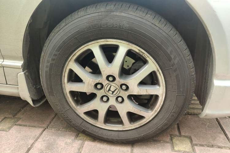 Used Honda Odyssey 2008 2.4L Luxury Edition Right Front Wheel Hub