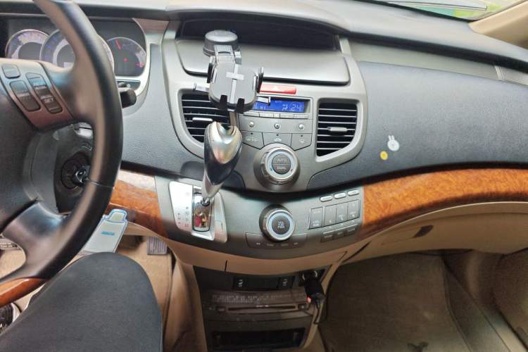 Used Honda Odyssey 2008 2.4L Comfort Edition Audio And AC Panel