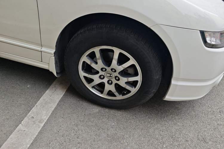 Used Honda Odyssey 2008 2.4L Comfort Edition Right Front Wheel Hub