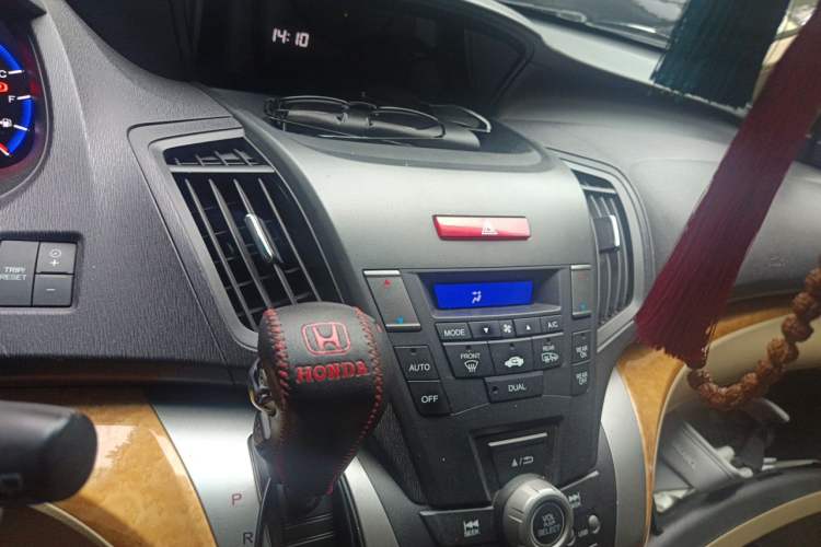 Used Honda Odyssey 2009 2.4L Luxury Edition Audio And AC Panel