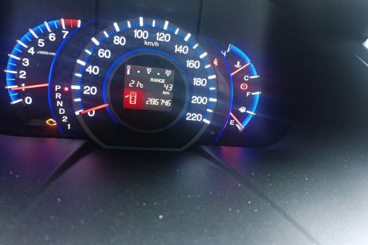 Used Honda Odyssey 2009 2.4L Luxury Edition Odometer Close Up