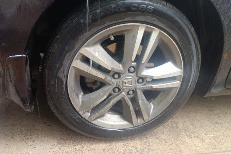 Used Honda Odyssey 2009 2.4L Luxury Edition Right Front Wheel Hub
