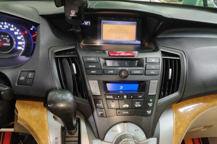 Used Honda Odyssey 2009 2.4L Leading Edition Audio And AC Panel