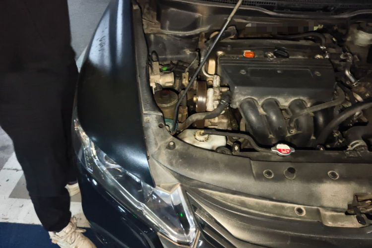 Used Honda Odyssey 2009 2.4L Luxury Edition Engine Bay Right