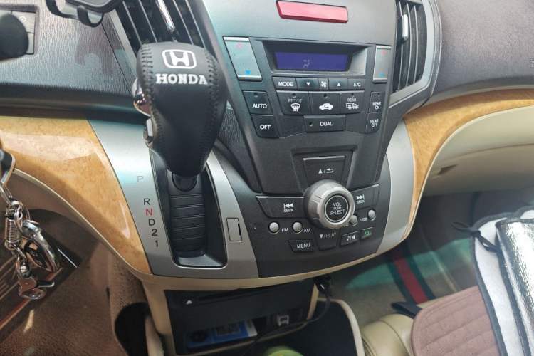 Used Honda Odyssey 2009 2.4L Luxury Edition Gear Lever