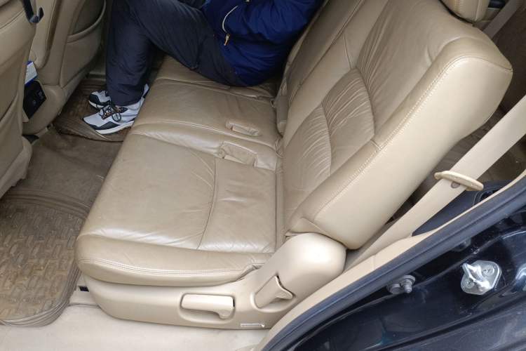 Used Honda Odyssey 2009 2.4L Luxury Edition Left Rear Seat