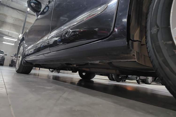 Used Honda Odyssey 2009 2.4L Luxury Edition Left Side Sill