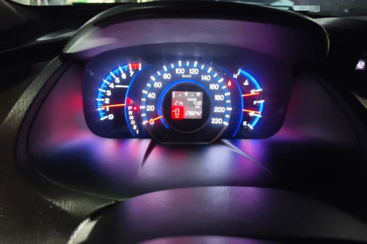 Used Honda Odyssey 2009 2.4L Luxury Edition Odometer Close Up